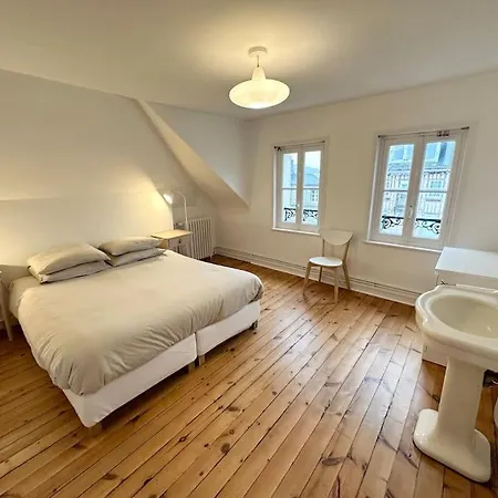 Jean- Plein Centre Étretat